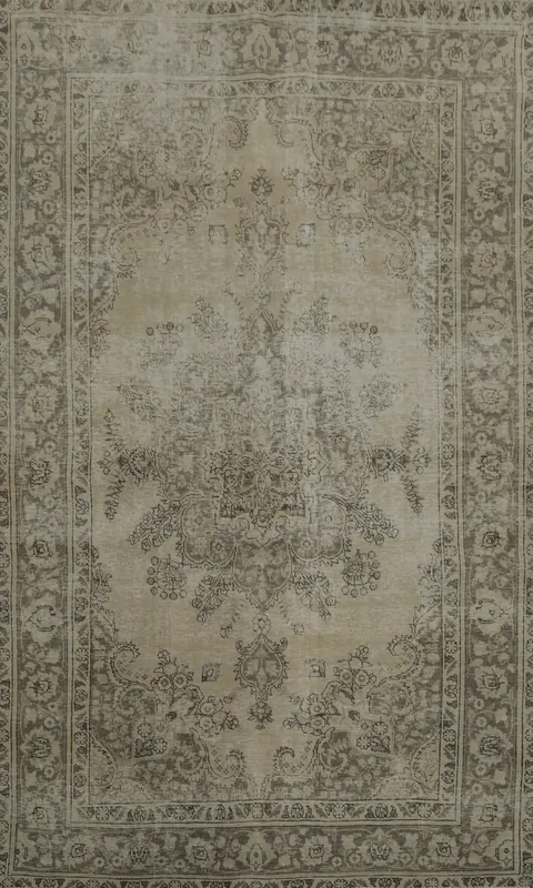 Elegant Neutral Toned Persian Distressed Rug for Classic Interiors 7x10