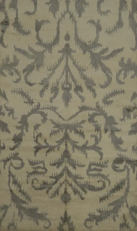 Elegant Moroccan Area Rug 5x8 with Classic Ornate Floral Pattern