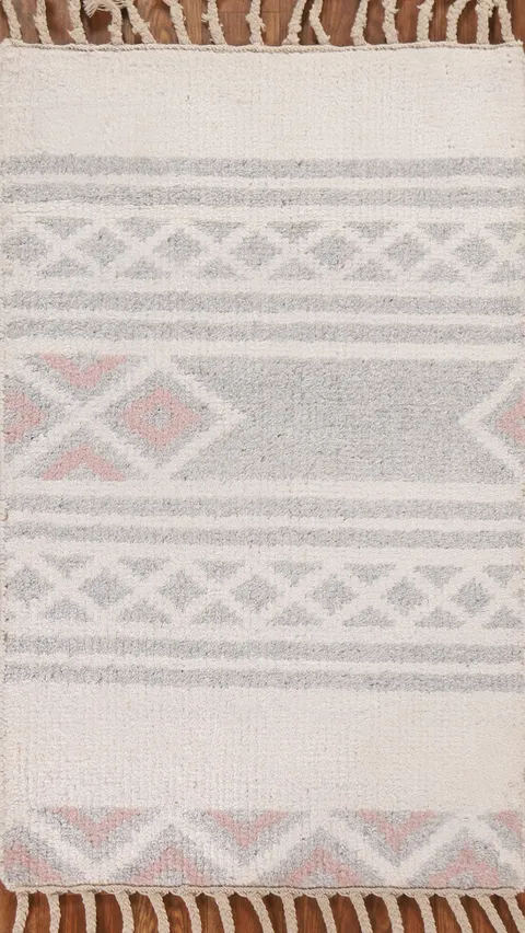 Geometric Moroccan Wool Rug 2x3