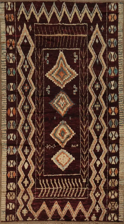 Exquisite Moroccan Area Rug 7x10 with Intricate Geometric Patterns
