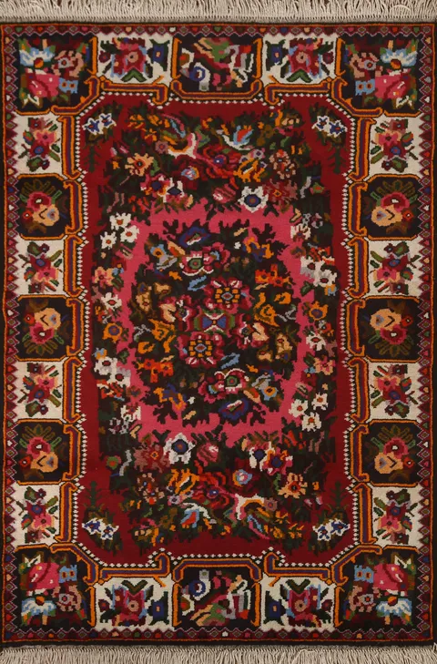 Victorian Style Bakhtiari Persian Area Rug 4x5