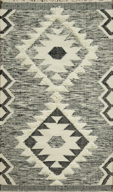 Modern Tribal Inspired Rug with Bold Diamond Patterns 3x5
