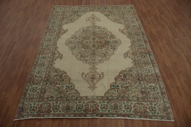 https://image-static-obj.rugsource.com/small/102558_3138786_e850c5cc.jpeg
