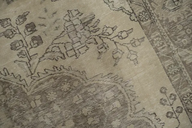 https://image-static-obj.rugsource.com/small/103941_3140197_8bd717c6.jpeg