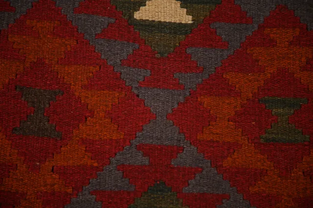 https://image-static-obj.rugsource.com/small/104346_2073660_70781011.jpeg