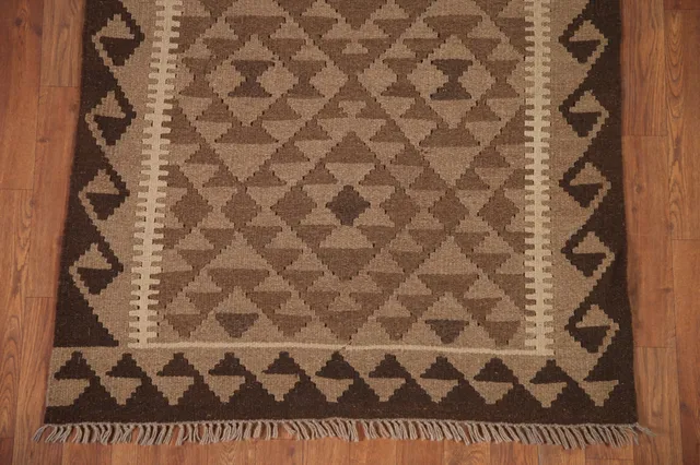 https://image-static-obj.rugsource.com/small/104750_2077500_ea98850a.jpeg