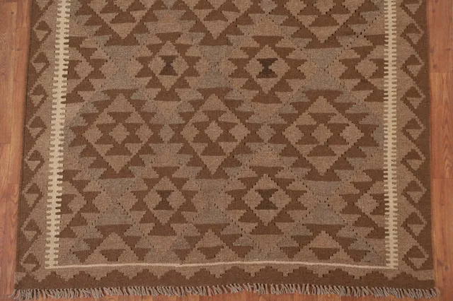 https://image-static-obj.rugsource.com/small/105000_2079422_c7aa25fd.jpeg