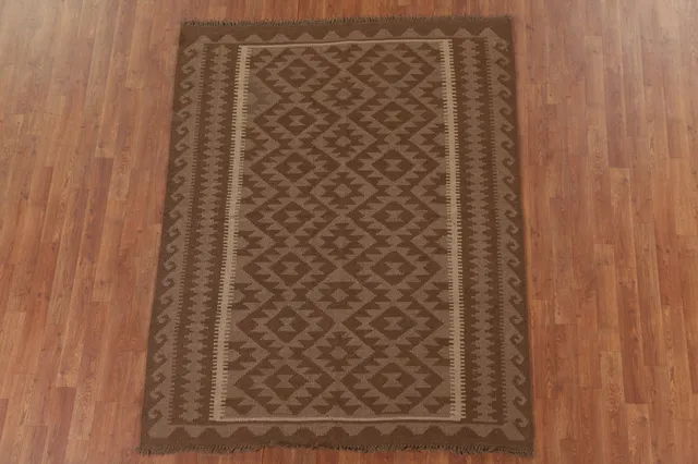https://image-static-obj.rugsource.com/small/105002_2079439_8663643d.jpeg