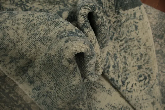 https://image-static-obj.rugsource.com/small/106889_3175787_ce2854d4.jpeg