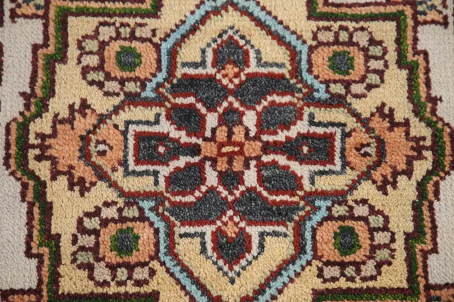 https://image-static-obj.rugsource.com/small/108202_2139405_4d340646.jpeg