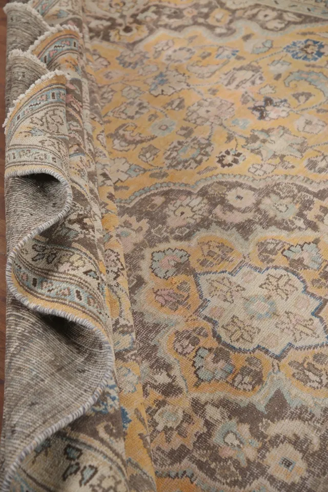 https://image-static-obj.rugsource.com/small/110713_2192988_a9b4c779.jpeg