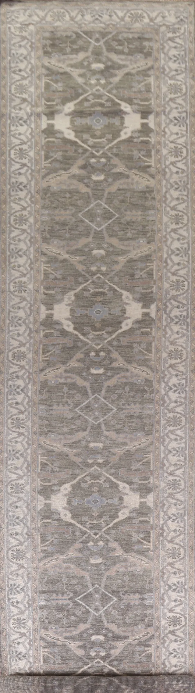 https://image-static-obj.rugsource.com/small/111050_2200329_73008001.jpeg