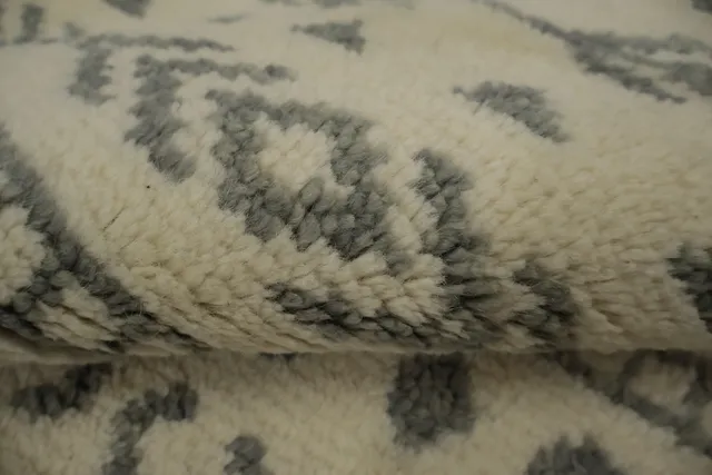 https://image-static-obj.rugsource.com/small/111493_3176560_c2dcc827.jpeg