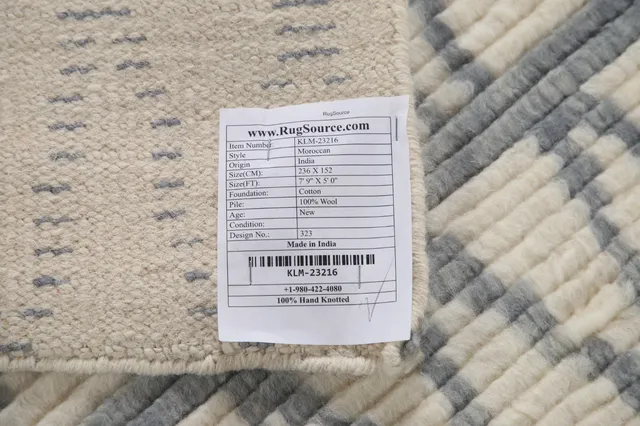 https://image-static-obj.rugsource.com/small/111504_2211102_e5cc0863.jpeg