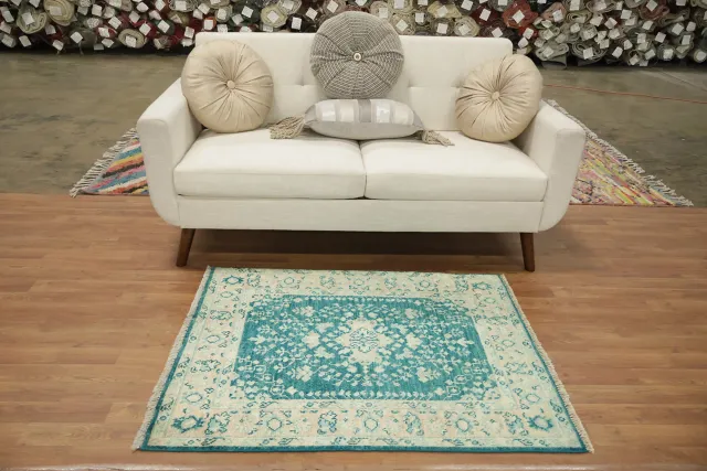 https://image-static-obj.rugsource.com/small/113066_3256074_03892152.jpeg