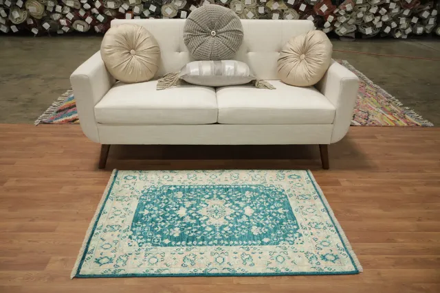 https://image-static-obj.rugsource.com/small/113155_3257406_375c77c0.jpeg