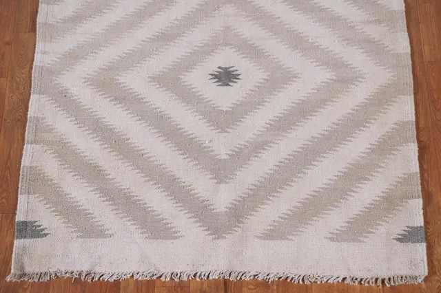 https://image-static-obj.rugsource.com/small/114428_2257994_1a712ae5.jpeg