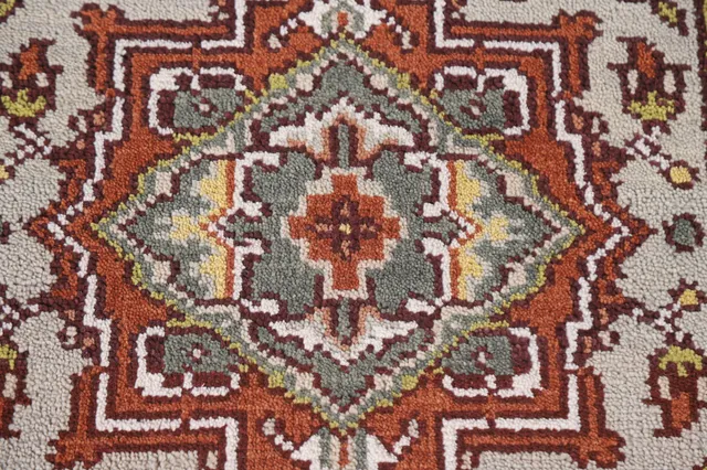 https://image-static-obj.rugsource.com/small/117905_2335067_dc151825.jpeg