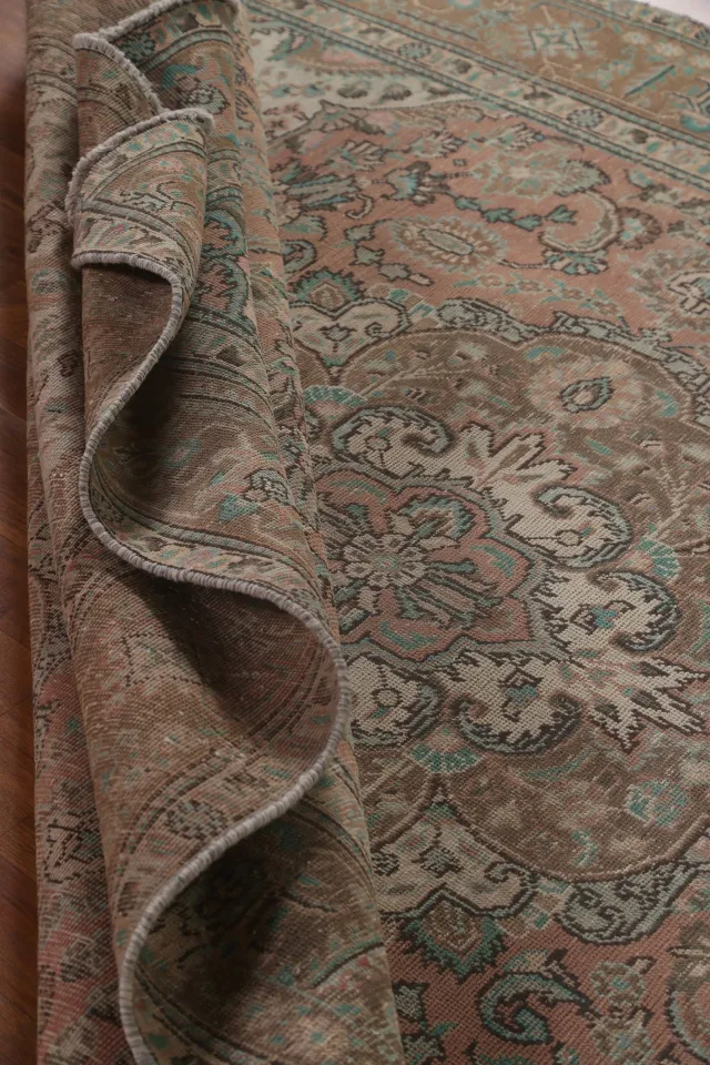 https://image-static-obj.rugsource.com/small/120118_2371475_ec47ce08.jpeg
