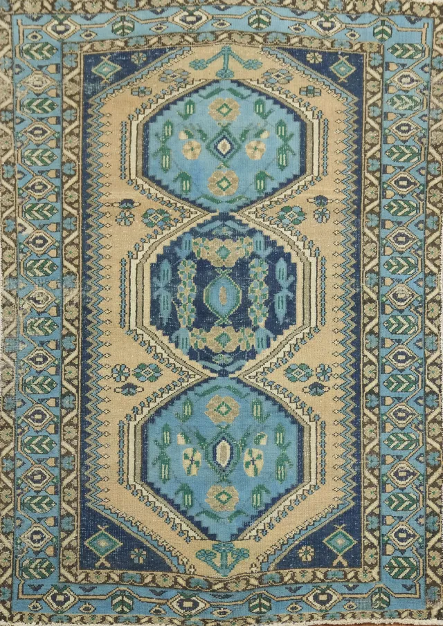 https://image-static-obj.rugsource.com/small/120268_3312526_8a67c267.jpeg