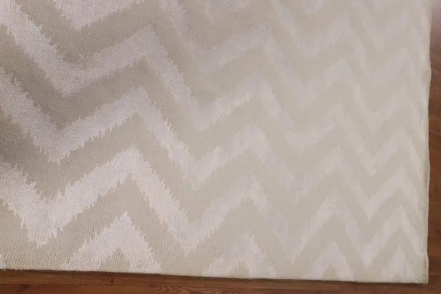 https://image-static-obj.rugsource.com/small/120801_2385997_9a9e6400.jpeg
