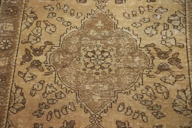 https://image-static-obj.rugsource.com/small/122020_2411560_12e80a9f.jpeg