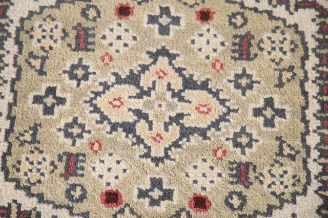 https://image-static-obj.rugsource.com/small/123440_2441623_1596b468.jpeg