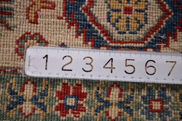 https://image-static-obj.rugsource.com/small/124580_2471575_bee0a63f.jpeg
