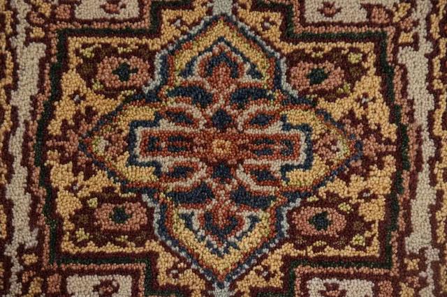 https://image-static-obj.rugsource.com/small/125453_2492744_1f914e61.jpeg