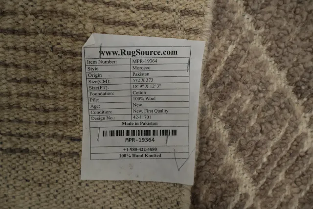 https://image-static-obj.rugsource.com/small/127031_3150594_0e40a802.jpeg