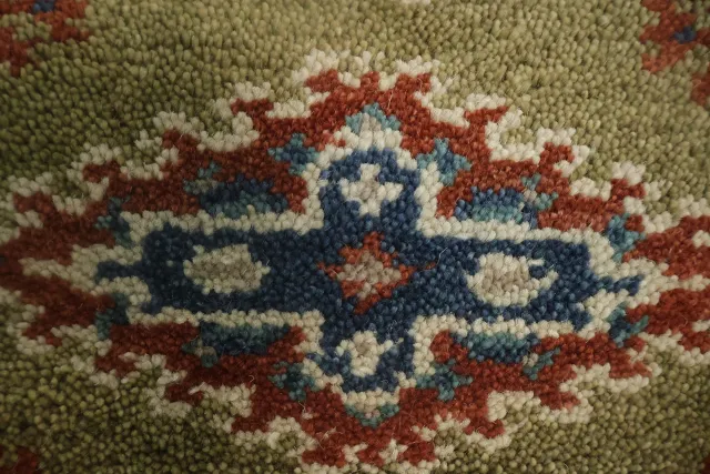 https://image-static-obj.rugsource.com/small/128387_3305265_7c2ca184.jpeg