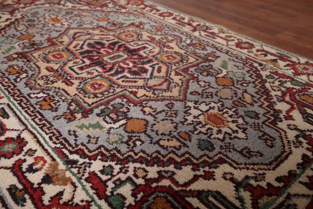 https://image-static-obj.rugsource.com/small/128471_2541960_a48cc110.jpeg
