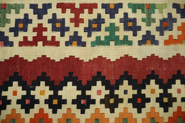 https://image-static-obj.rugsource.com/small/129874_3411779_57b7444a.jpeg