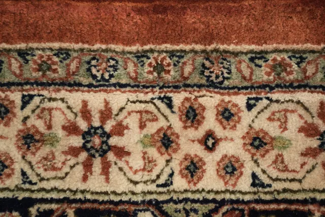 https://image-static-obj.rugsource.com/small/133182_3391472_15815895.jpeg