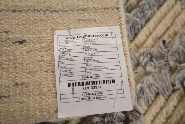 https://image-static-obj.rugsource.com/small/133974_2640294_6a1837c0.jpeg