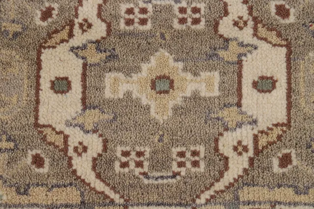 https://image-static-obj.rugsource.com/small/136704_2686327_aa271360.jpeg