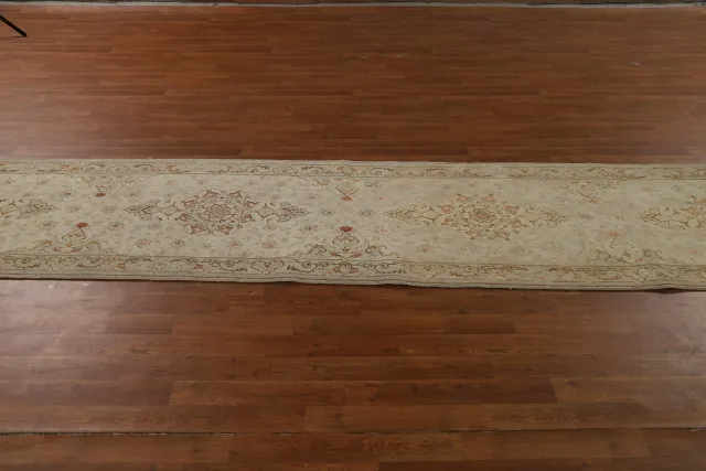 https://image-static-obj.rugsource.com/small/137078_2689211_56779308.jpeg