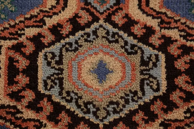https://image-static-obj.rugsource.com/small/137202_2692193_aa10d76e.jpeg