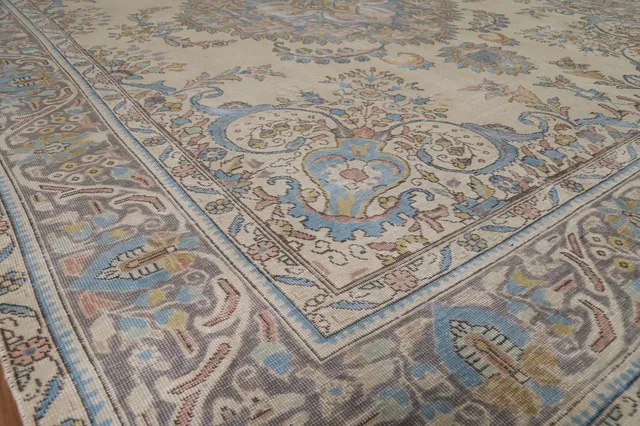 https://image-static-obj.rugsource.com/small/137392_2697514_4ac94594.jpeg