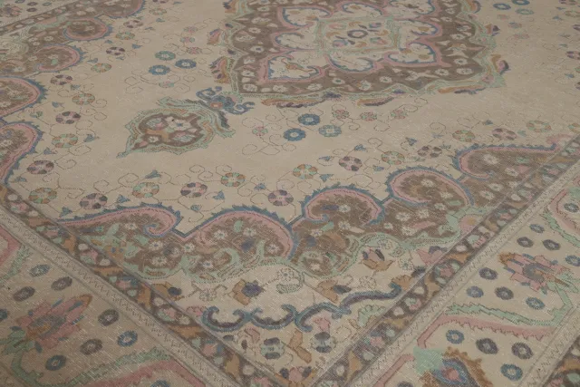 https://image-static-obj.rugsource.com/small/137555_2702035_a1604ece.jpeg
