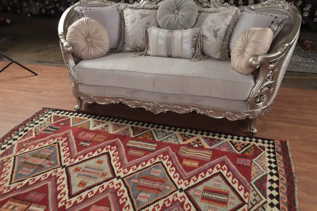 https://image-static-obj.rugsource.com/small/150044_2951136_0f678834.jpeg