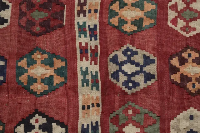 https://image-static-obj.rugsource.com/small/150121_2955620_e76cf96a.jpeg