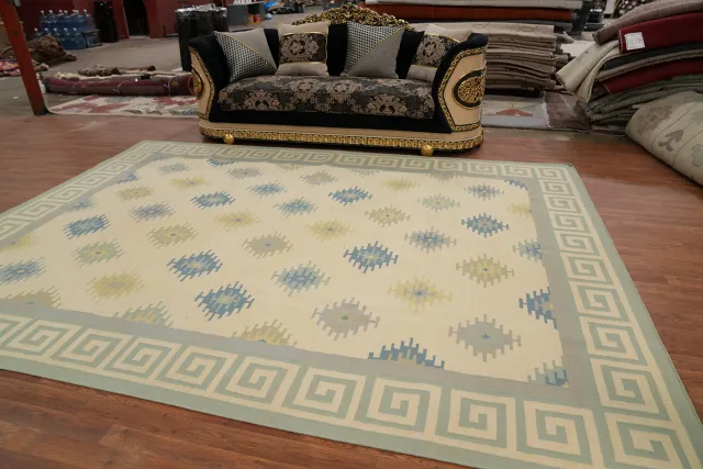 https://image-static-obj.rugsource.com/small/151031_2979777_1093a07b.jpeg