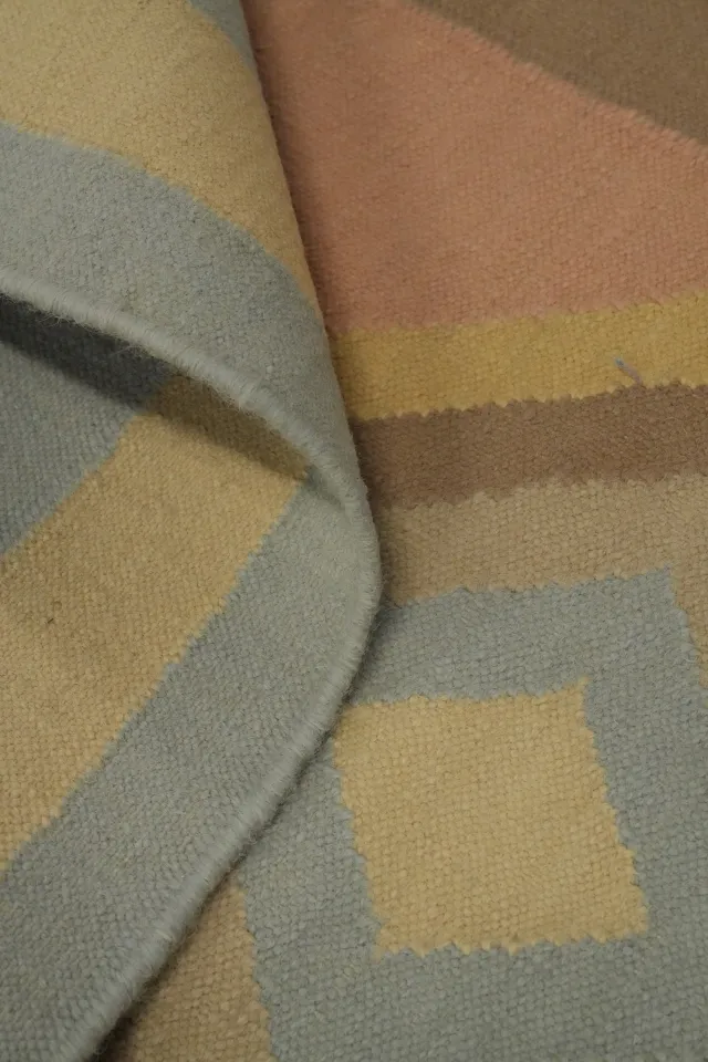 https://image-static-obj.rugsource.com/small/151105_2979214_e327d497.jpeg