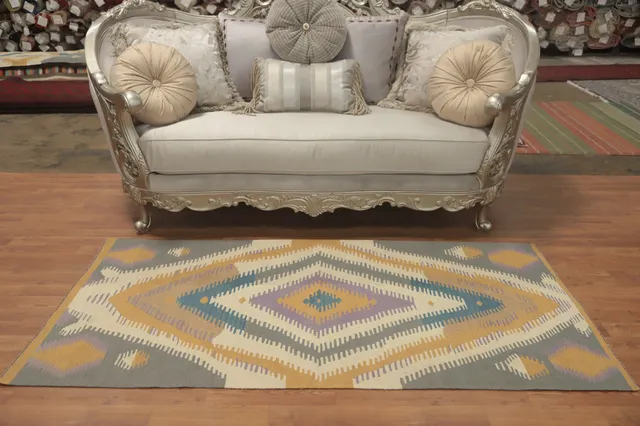 https://image-static-obj.rugsource.com/small/151228_2984929_ab9d2a01.jpeg