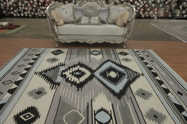 https://image-static-obj.rugsource.com/small/151695_2987660_fe39a9c4.jpeg
