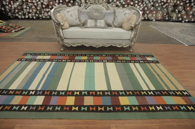 https://image-static-obj.rugsource.com/small/151712_2988102_b2ff90e2.jpeg