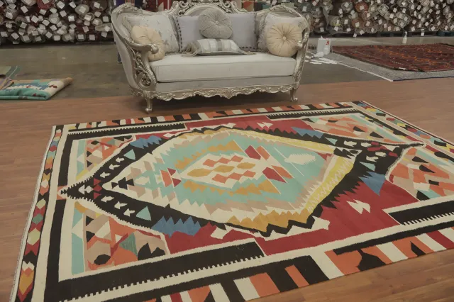 https://image-static-obj.rugsource.com/small/152167_2995197_409e83b4.jpeg