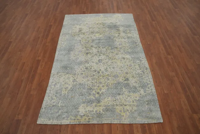 https://image-static-obj.rugsource.com/small/153245_3012903_cb191944.jpeg