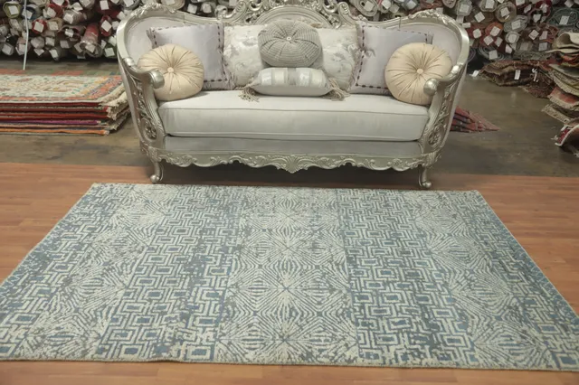 https://image-static-obj.rugsource.com/small/153472_3016410_2c65cff1.jpeg